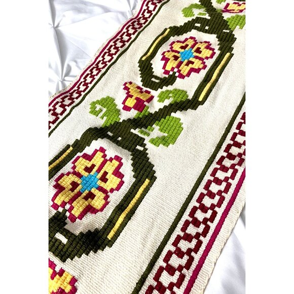 Aztec Table Runner Native American Ethnic Southwestern 68”x 15” Vintage Fringe - Picture 4 of 10